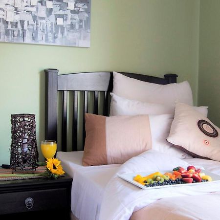 Summer Garden Guest House 베노니 외부 사진