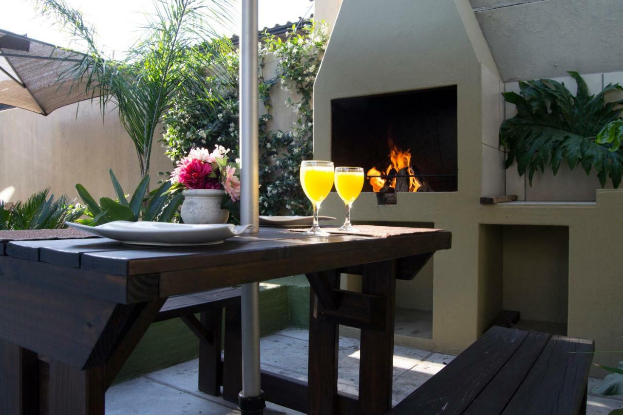 Summer Garden Guest House 베노니 외부 사진